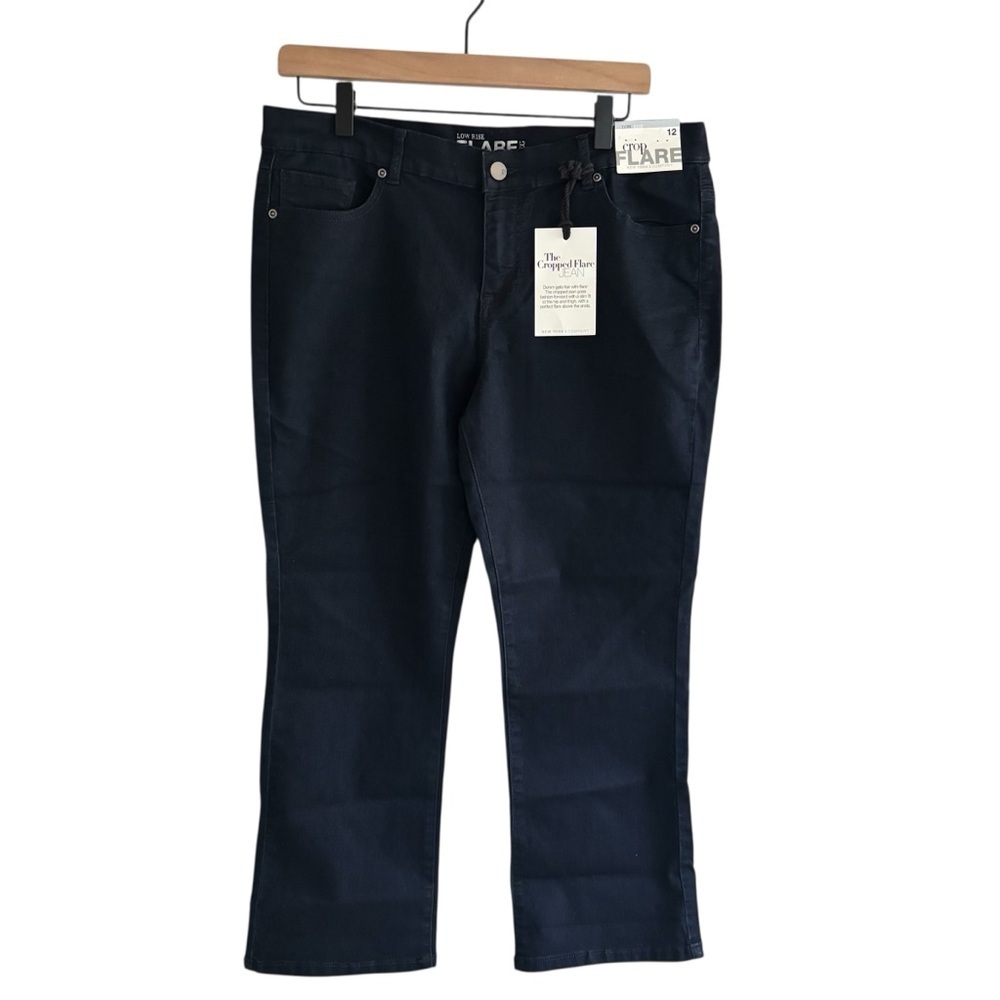New York & Company Flare Leg Cropped Pants Size 12 Dark Wash Stretch Casual NWT